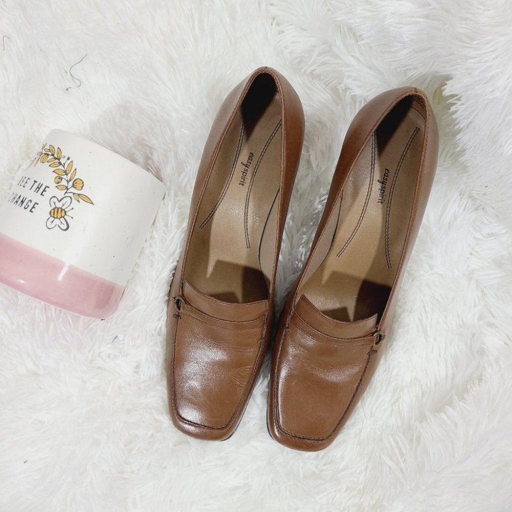 Easy spirit brown short heel career shoe loafer